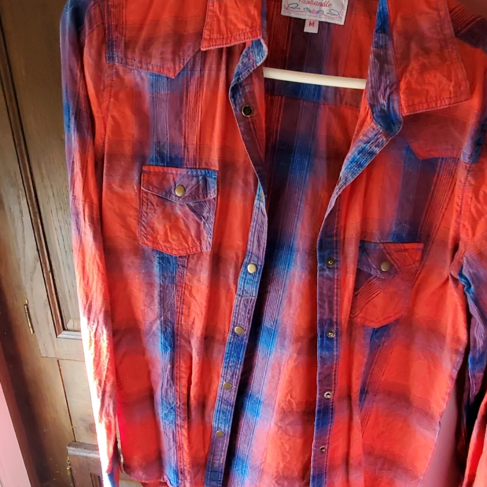 Long sleeve shirt